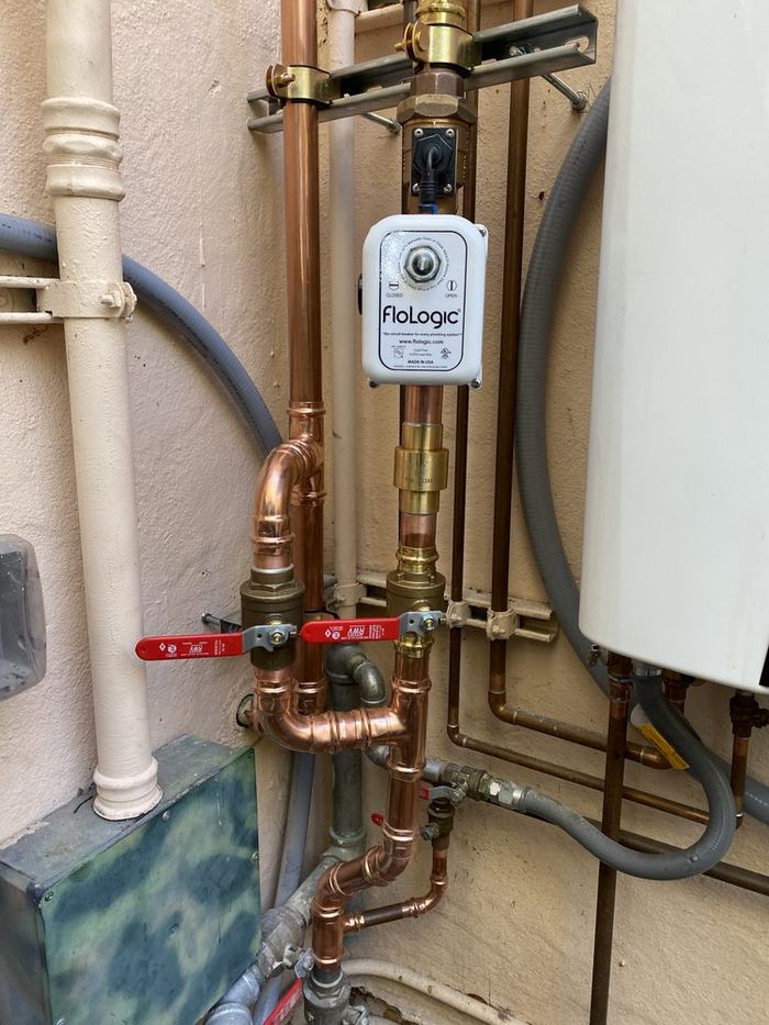 Leak Detection System Near Tankless Water Heater by 5 Star Plumbing Emergency Services